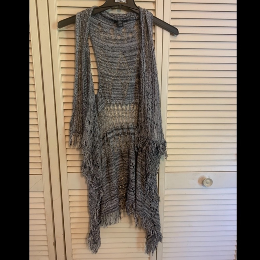 Cardigan sweater